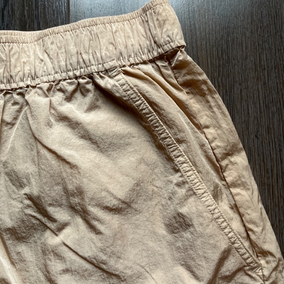 Tna/Aritzia Claremont Short - Picture 3 of 4